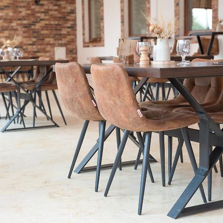 Terra Penzion Jasova Ngoại thất bức ảnh